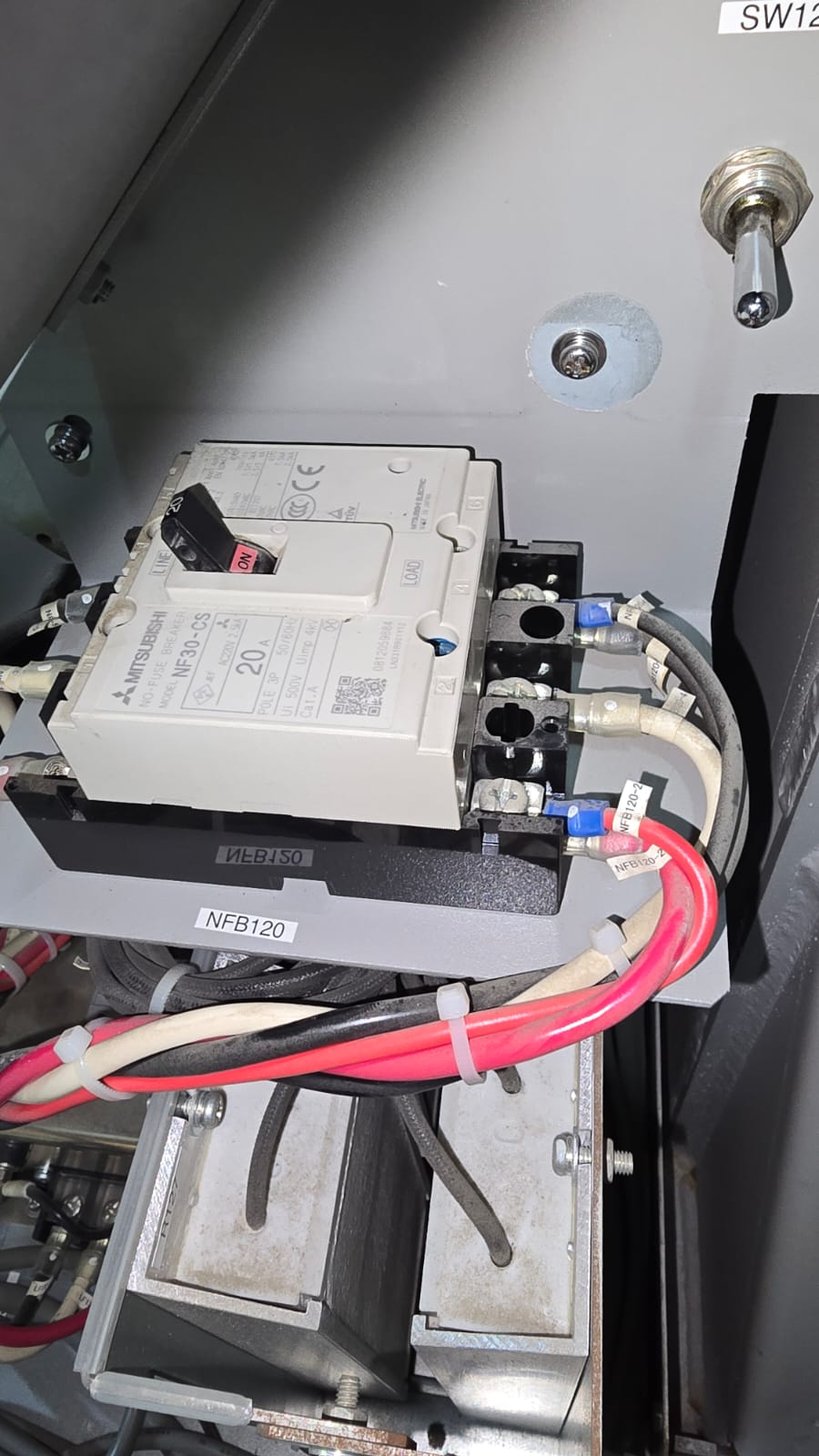 Toshiba Aquillion 64 CT Part No Fuse Circuit Breaker