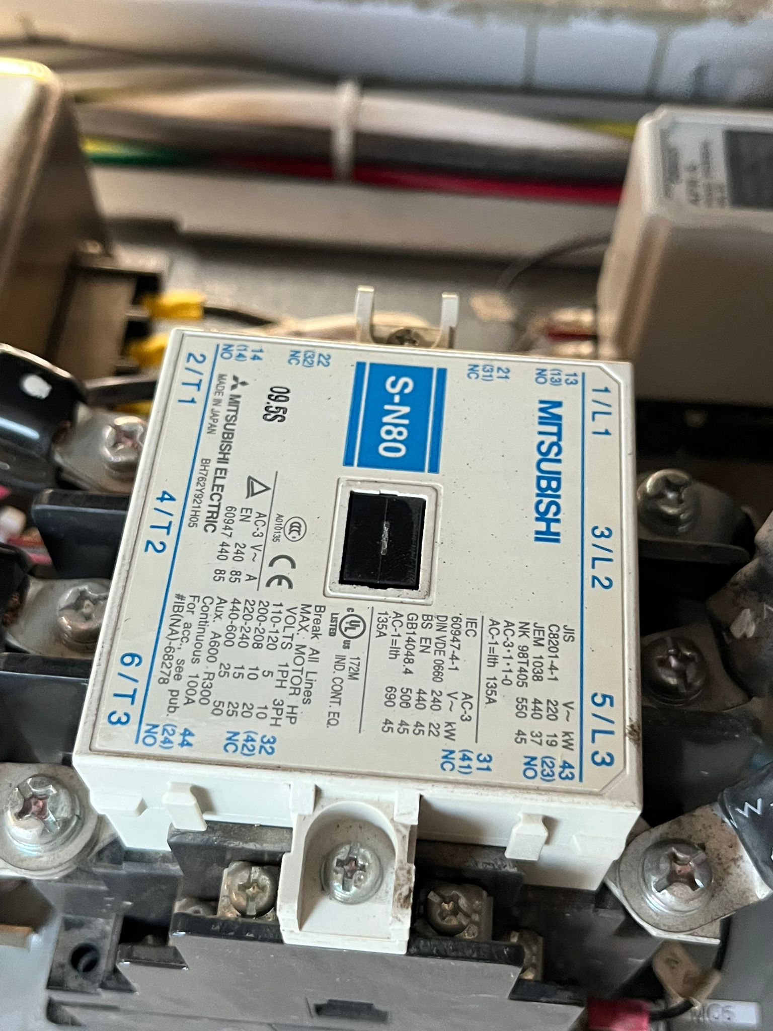 Toshiba Aquillion 64 CT Part Contactor and Motor Starter